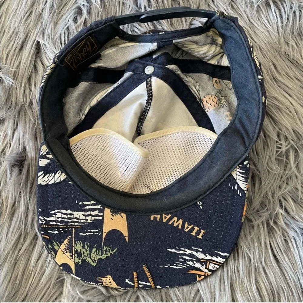 ⭐️ RARE ⭐️ OBEY hawaii beach 5 panel snap hat - Picture 4 of 4